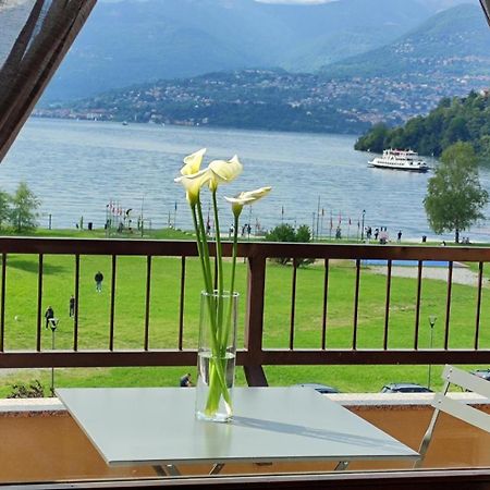 Lily Lake Maggiore Laveno Luaran gambar